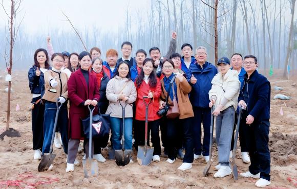 扶殘助困顯擔(dān)當(dāng) 植樹添綠護家園——中節(jié)能國禎植樹護綠在行